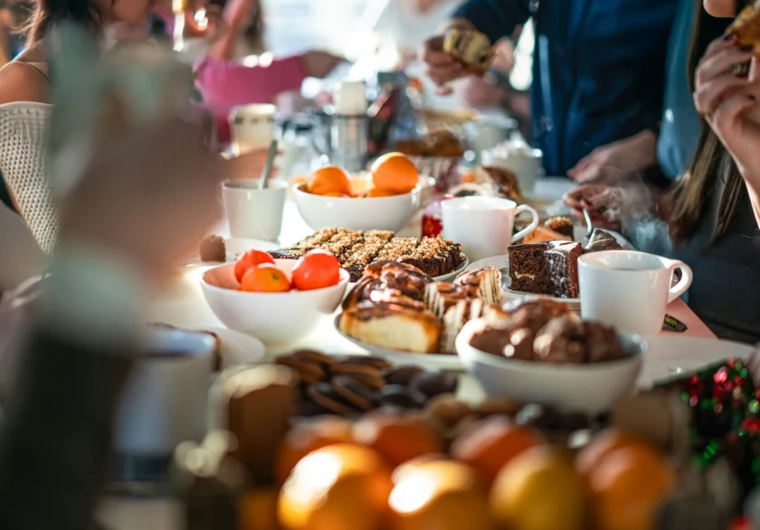 table de petit déjeuner